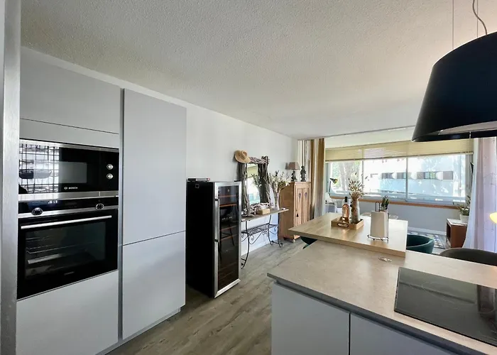 Pgh N18 - A 300m De La Avec Parking Prive Lejlighed *